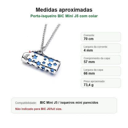 porta-isqueiro-bic-mini-j5-colar-estrelas-azuis-medidas - Medidas em portugues do porta-isqueiro BIC Mini J5 com colar estrelas azuis.