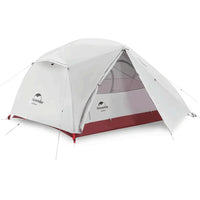 Barraca de camping impermeável com design aerodinâmico, garantindo durabilidade e resistência ao vento para uso outdoor profissional.