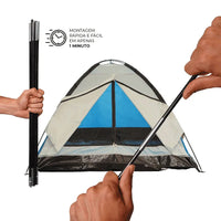 Mãos encaixando as varetas da barraca; sistema de montagem rápida e fácil em 1 minuto, valorizando a conveniência e o tempo do cliente 35+.