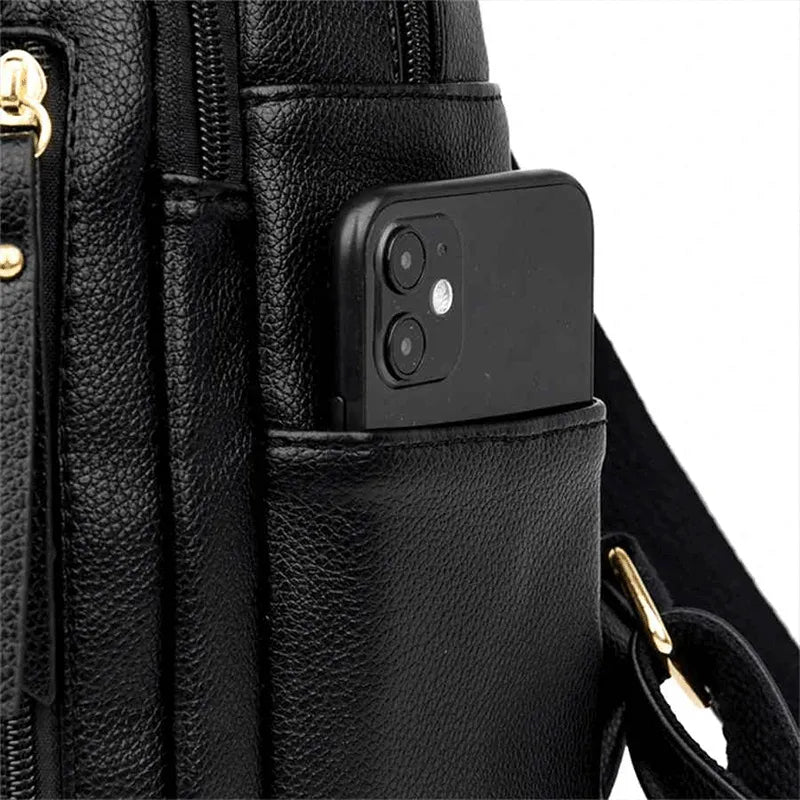 Mochila Feminina Couro Preta | Urban Chic