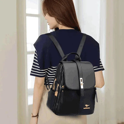 Mochila Feminina Couro Preta | Urban Chic