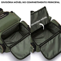 Mochila de Pesca com o compartimento inferior aberto, ilustrando o acesso rápido para equipamentos e a organização modular.