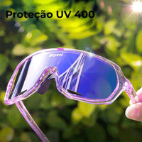 Óculos com proteção UV400 em demonstração de luz solar, destacando a lente anti-reflexo para segurança e performance.