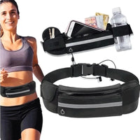 Usuária correndo com a pochete, mostrando a organização para celular e porta garrafa, garantindo conveniência no uso fitness.