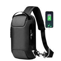 Shoulder Bag Masculina com cadeado codificado antifurto e carregamento USB, um acessório de Alto Valor focado em segurança.