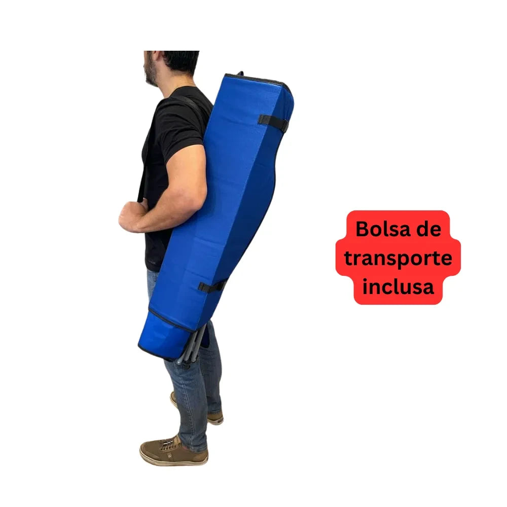 Pessoa carregando a bolsa de transporte inclusa no ombro, Cadeira Camping Dobrável Com Guarda-Sol | Guardian