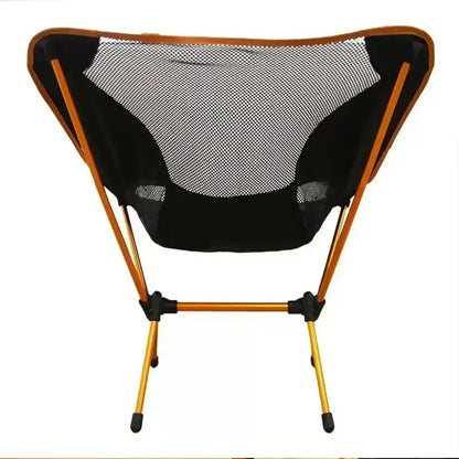 Vista traseira da Cadeira Camping Dobrável Compacta - Sunset destacando estrutura e tecido preto